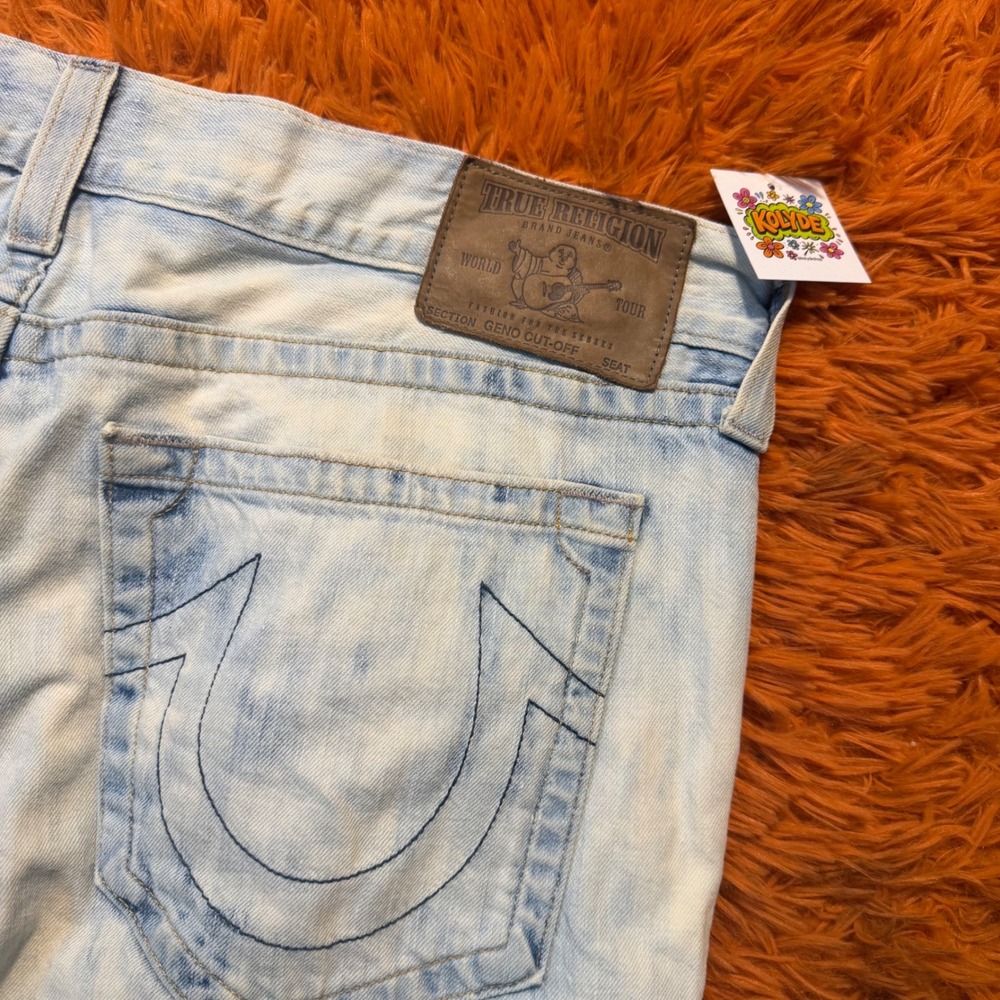 True Religion Geno Cut-Off Mens Denim Shorts Light Acid Wash Size 38 Made in USA - Picture 4 of 4